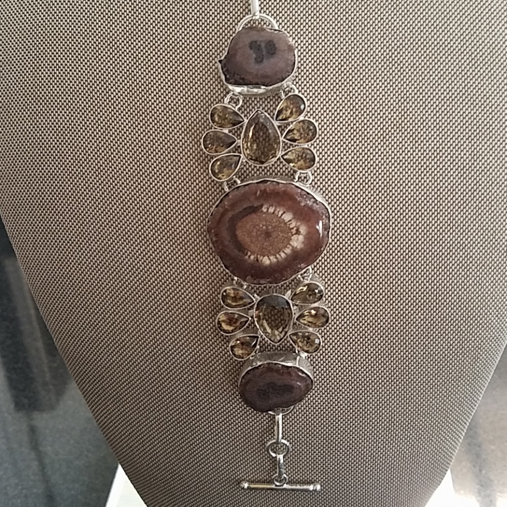 Gorgeous Statement Bracelet - image 1